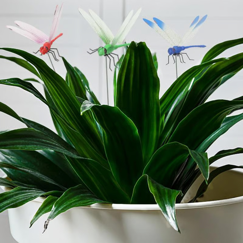 Weather-Resistant Insect Clip - Image 4